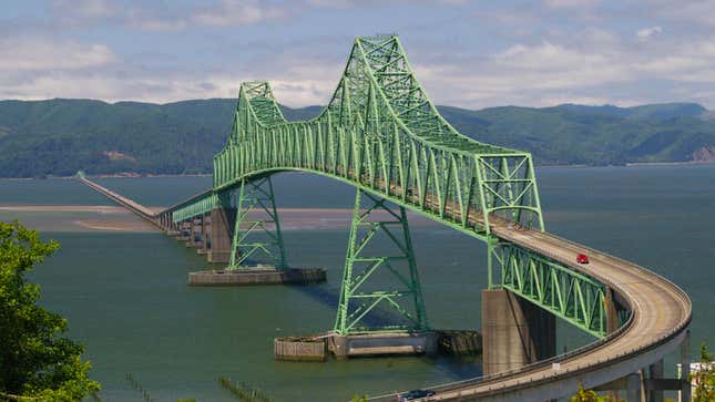 A photo of a green bridge in Washington State. 
