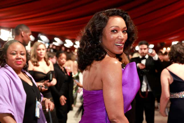 Image for article titled 2023 Oscars: 14 Moments You Missed, Including Angela Bassett&#39;s Heartbreaking Reaction to Another Snub