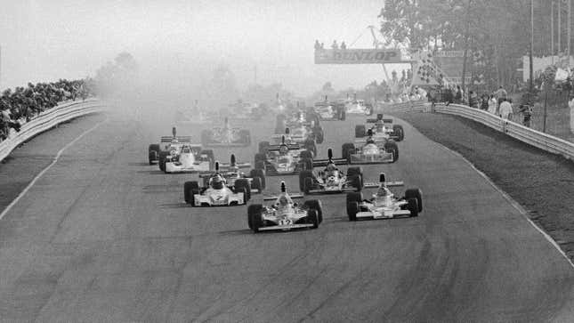 The start of the 1975 United States Grand Prix at Watkins Glen.