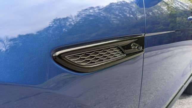 Image for article titled The 2021 Jaguar F-Pace Is Still In The Conversation