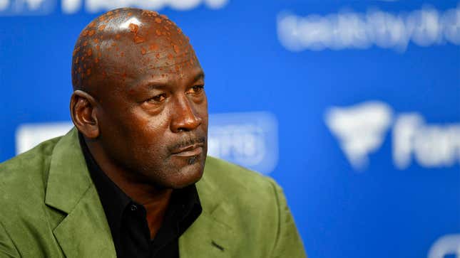 Image for article titled Michael Jordan Opens Up About Long-Term Effects Of Orange Gatorade Seeping Out Of Head