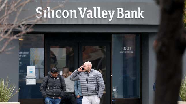 Image for article titled What To Know About The Silicon Valley Bank Collapse