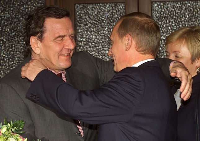 Putin Schroeder hug