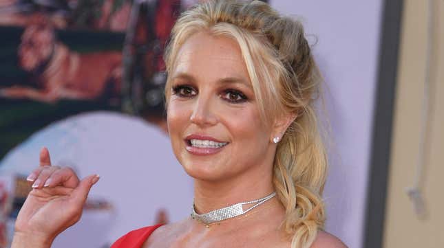 Image for article titled Britney Spears Calls Out Loved Ones Who Are Only Supporting Her &#39;to Save Face&#39;