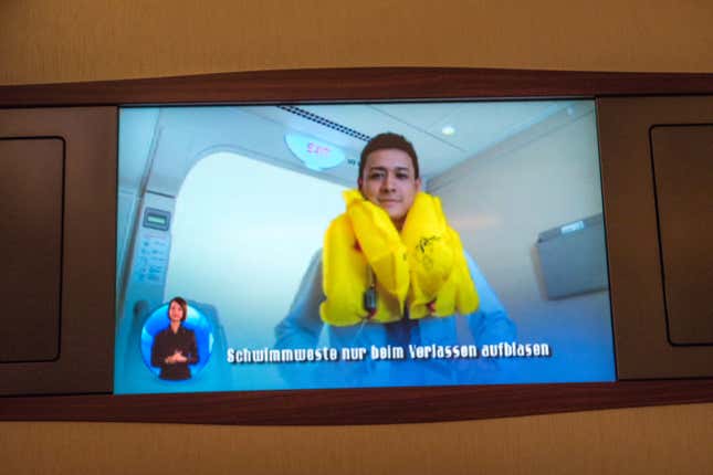 Image for article titled What it’s like to fly the $23,000 Singapore Airlines Suites class