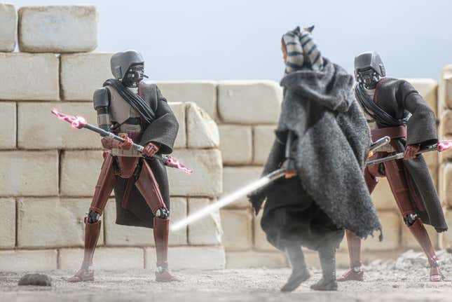 Image for article titled Enjoy These Incredible Star Wars Toy Photos for May 4