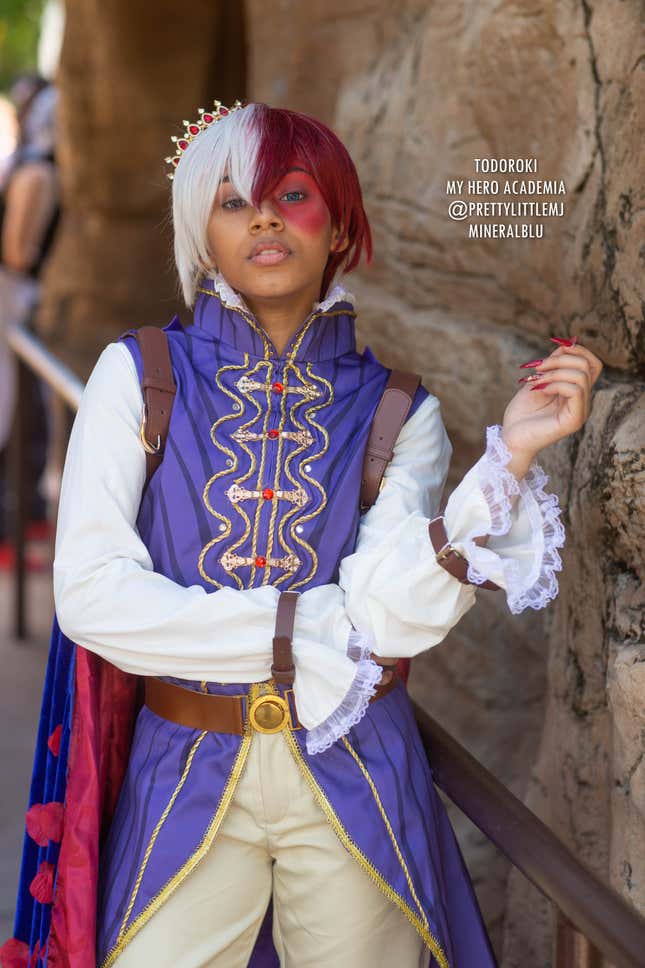Image for article titled 2019's Last Big Cosplay Show Was A Christmas Treat
