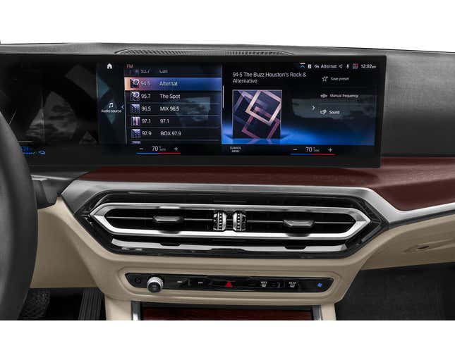BMW 3 Series / 330e Plug-In Hybrid 2023. Stereo System