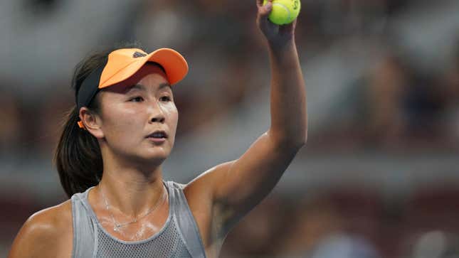 Image for article titled Virtual Call With Missing Tennis Player Peng Shuai Raises More Concerns About Her Safety
