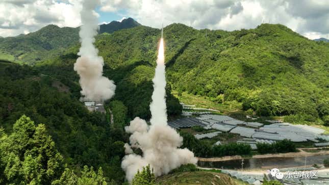 Image for article titled Daily Brief:緊張高まる台湾