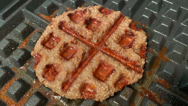 Image for article titled Waffle a Beef Patty for a Quick and Easy Burger