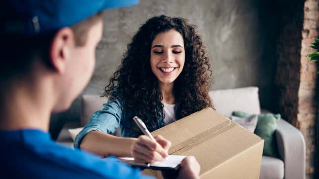 Image for article titled Things To Never Say To Your Amazon Delivery Driver