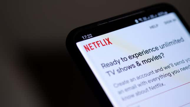 Imagen para el artículo titulado El plan de suscripción más barato sin anuncios de Netflix tiene los días contados