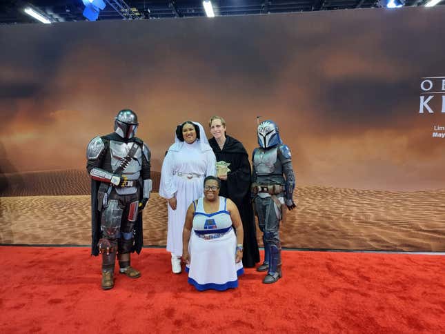 Image for article titled Here&#39;s Some of Star Wars Celebration 2022&#39;s Coolest Cosplay
