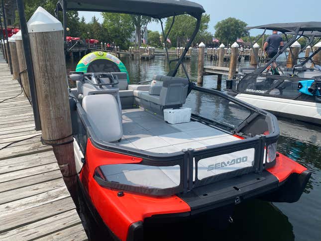 Image for article titled Every Vehicle Should Be Built Like The Weird Sea-Doo Switch