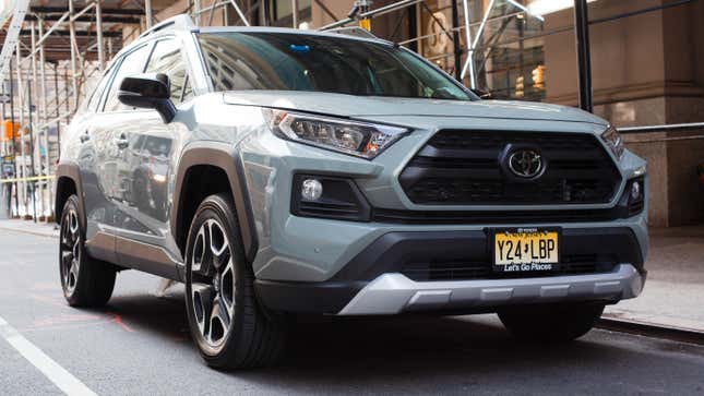 Image for article titled What Do You Want to Know About the 2019 Toyota RAV4?