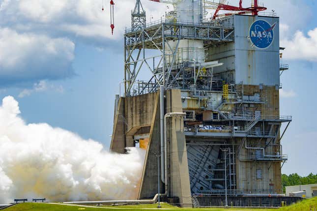 Image for article titled Triple-Core Rockets and 'Donuts' on Mars: Marvel at the Best Spaceflight Imagery From June