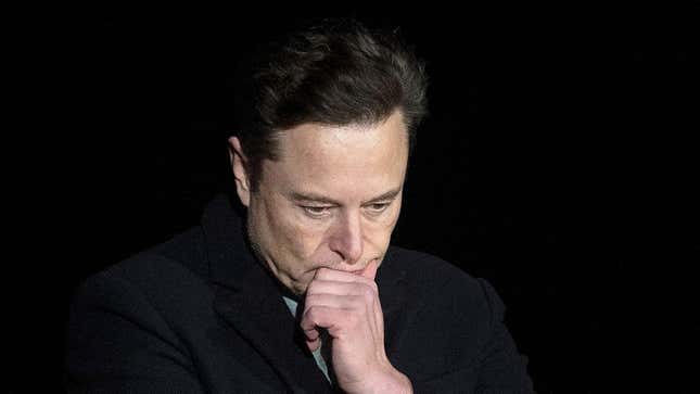 Image for article titled What Elon Musk Told Twitter Employees During His First Company Meeting