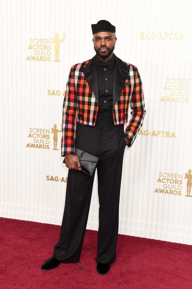 Image for article titled SAG Awards Red Carpet 2023: Celebs Usher in Spring