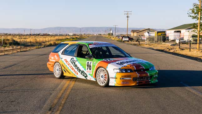 Image for article titled There's No Better Wagon Than A Throwback Race Wagon