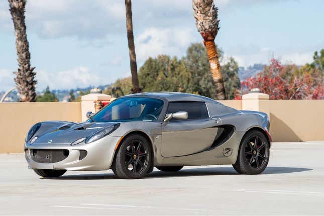 Image for article titled Lotus Elise, Volkswagen Karmann-Ghia, Suzuki Alto Works: The Dopest Cars I Found For Sale Online