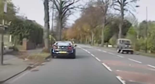 Image for article titled Watch A BMW i8 Full Of Cocaine Lead British Cops On A Well-Narrated Police Chase