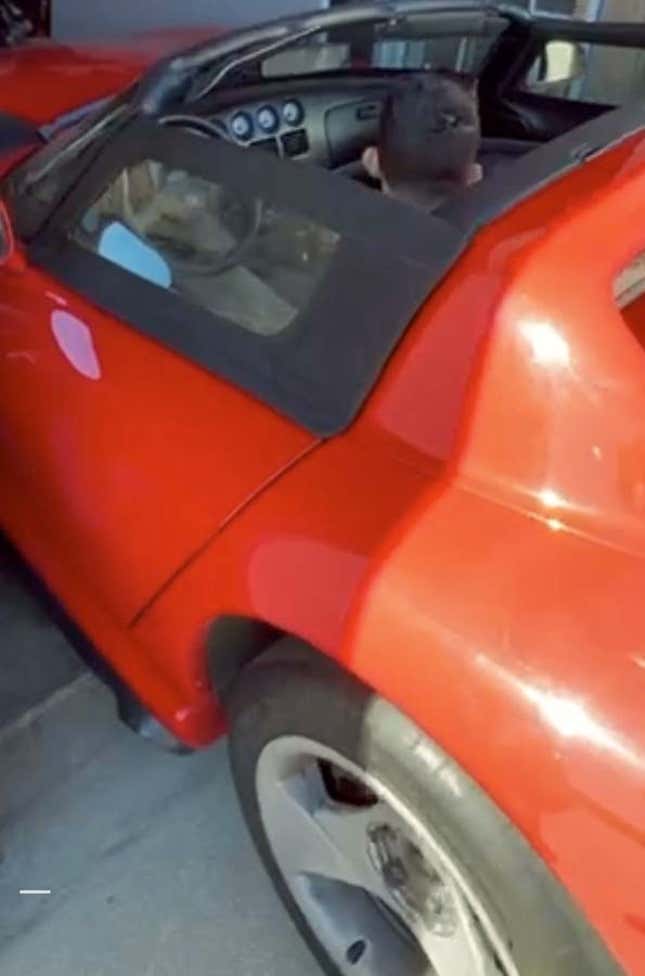 Image for article titled At $42,000, Is This 1992 Dodge Viper RT/10 an 'Asp'-irational Deal?