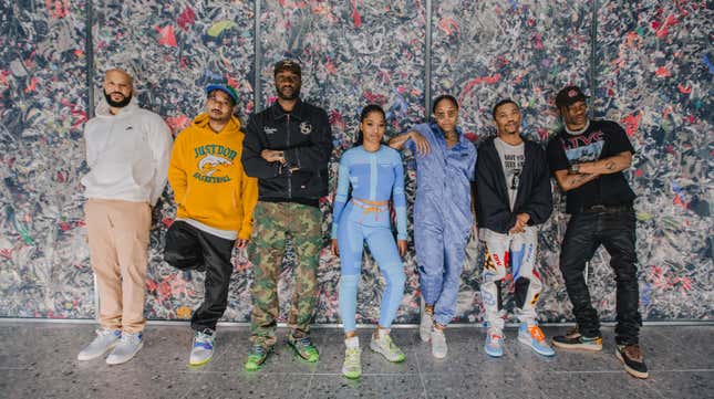 Virgil Alboh (third from left) and the NikeLab Chicago Re-Creation Center mentee panel.