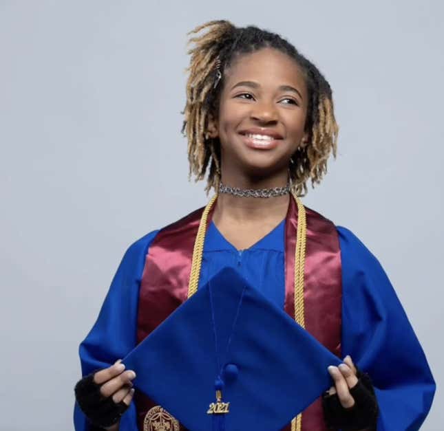 Image for article titled Alabama Girl Becomes Youngest Black Med Student in US History