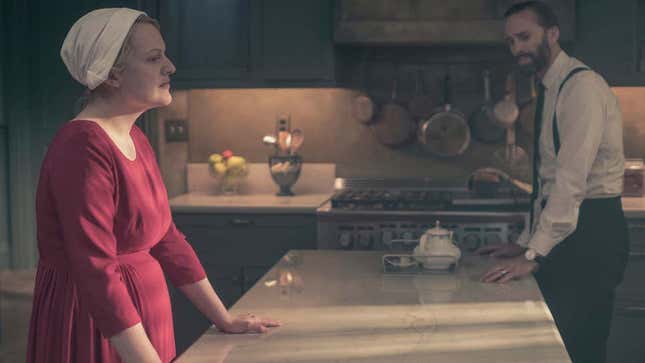 June (Elisabeth Moss) and Fred (Joseph Fiennes) have a chat over tea in the kitchen.