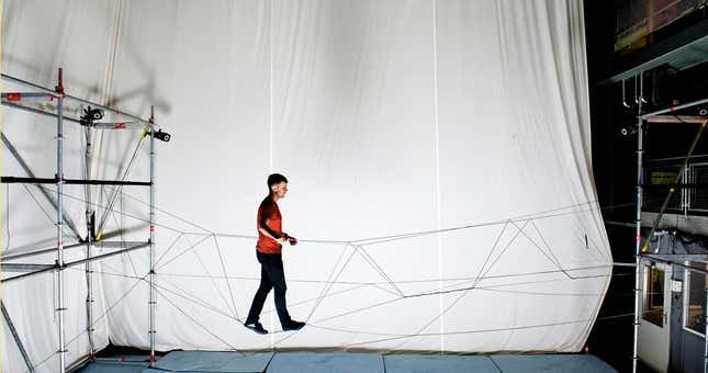 Image for article titled Scientists have programmed robots to build bridges without human help