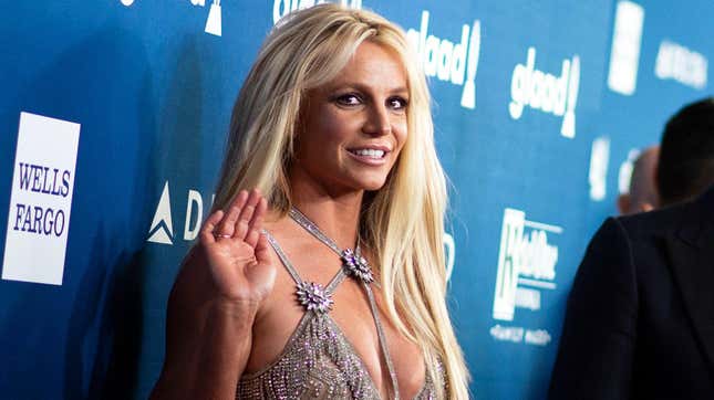 Image for article titled Obsessive Britney Spears Fans May Have Forced Law Enforcement to Perform a Wellness Check