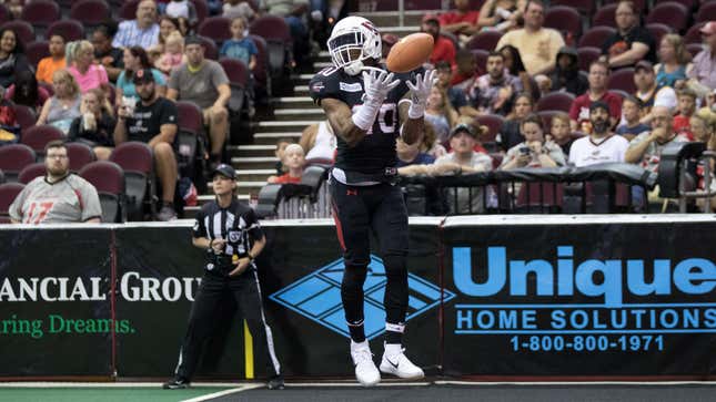 Image for article titled Arena Football is coming back — do you give a shit?