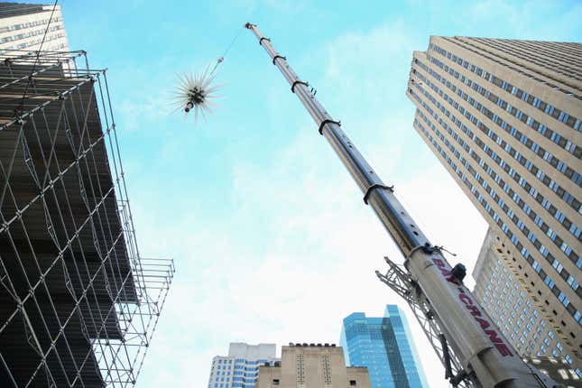 Image for article titled The Rockefeller Center Christmas tree has a new star, designed by a real “starchitect”