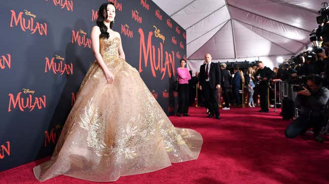 Image for article titled Let&#39;s Get Down to Business: Mulan Star Liu Yifei Is Gilded Royalty