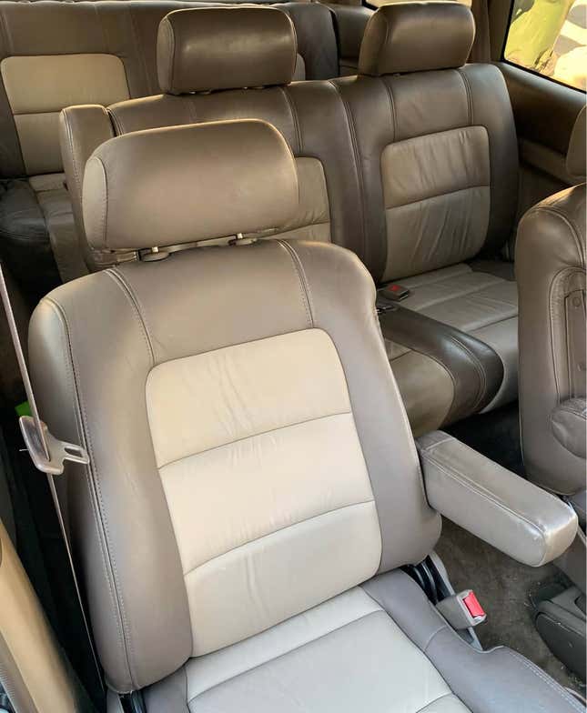 Image for article titled At $4,500, Is This 1992 Mazda MPV a True MVP?
