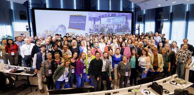 150 ciudadanos europeos cuyos teléfonos fueron elegidos al azar viajaron a Bruselas para debatir sobre los mundos virtuales