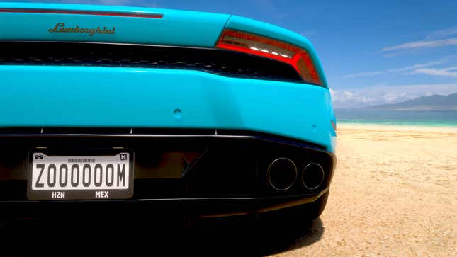 A Lambo parked on a beach in Forza Horizon 5 for Xbox Series X.