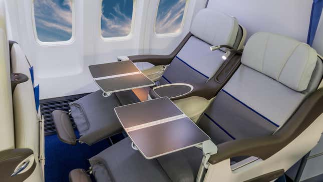 Image for article titled How to Get a Free Upgrade to First Class (or Score the Cheapest Possible Seat)
