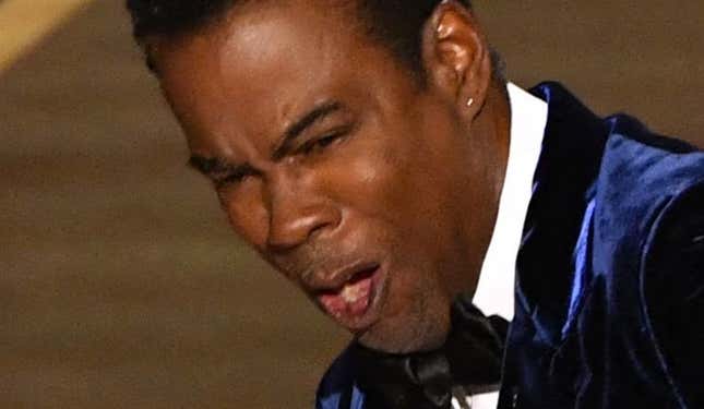 Image for article titled No, Chris Rock Wasn't Wearing a Pad on His Cheek When Will Smith Slapped Him