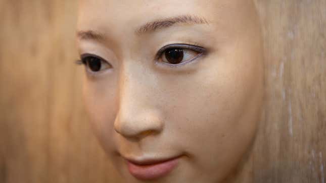 Image for article titled This Is Not a Sci-Fi Movie: This Guy Makes 3D-Printed Hyper-Realistic Masks Using Real Faces