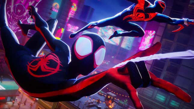 Miles Morales se balancea desde un edificio en Fortnite.