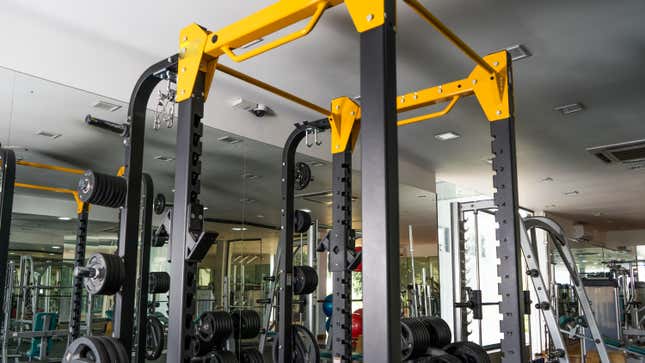Image for article titled How to Use a Squat Rack Without Hurting Yourself