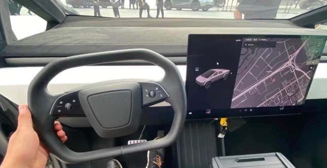 Detalle del volante del Tesla Cybertruck en una foto filtrada