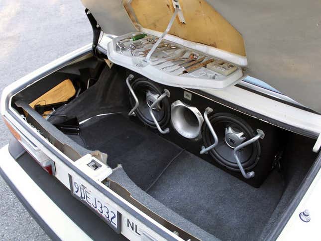 Image for article titled At $5,200, Is This 1985 BMW 535i a Credible Classic?