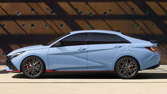 Image for article titled The 2022 Hyundai Elantra N Is Serious About Taking On The Civic Type R