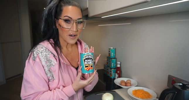 Image for article titled Heinz Beanz and Ketchup Now the Proud Sponsor of... Michelle Visage!