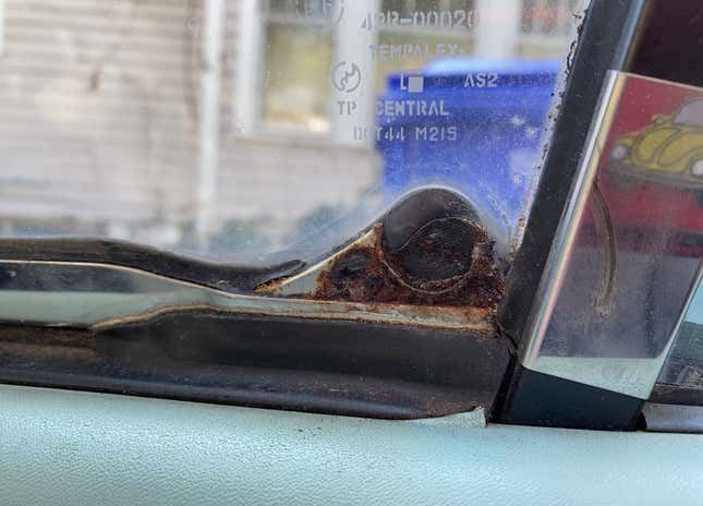 Image for article titled Replacing The Vent Window In My Pao Was A Good Reminder That Rust Hates Us All