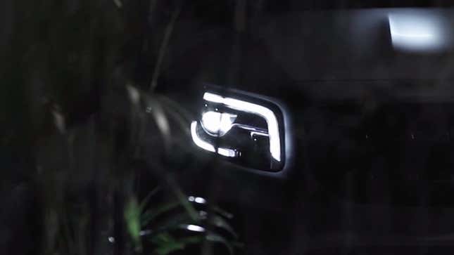If the Mercedes GLB Is the Upscale Jeep Renegade I Think It Is, It'll Be a Hit