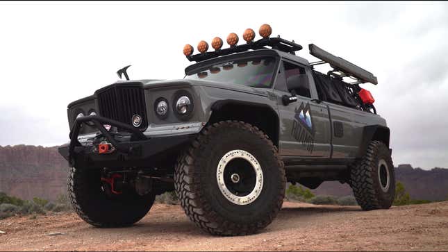 Image for article titled Here Are Two Very Different Ways to Build an Ultimate Overland Jeep